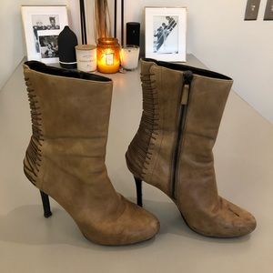 Maria Sharapova for Cole Haan boots with Nike Air